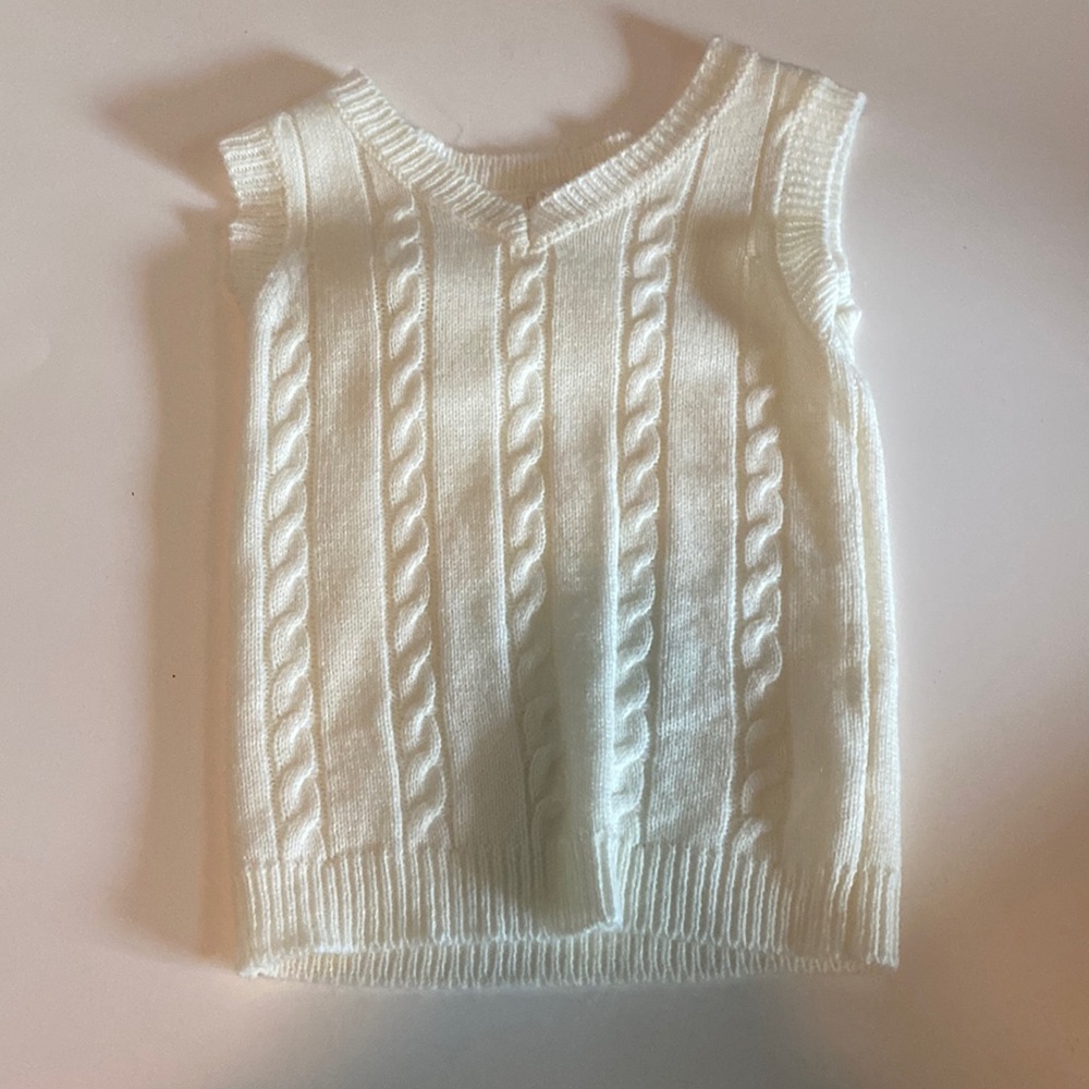 white crop top vest